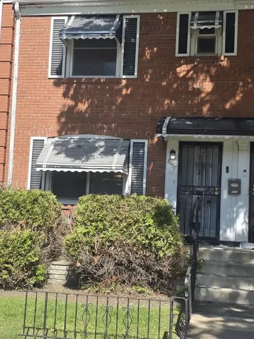 8457 South Bennett Avenue Chicago IL 60617