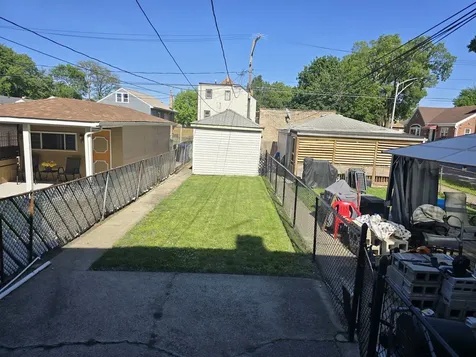 8457 South Bennett Avenue Chicago IL 60617