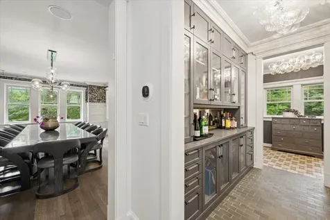 395 Greenleaf Avenue Glencoe IL 60022