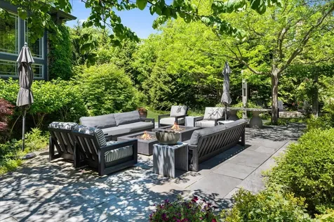 395 Greenleaf Avenue Glencoe IL 60022