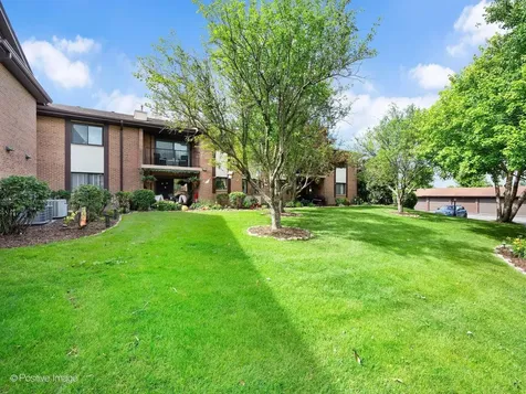 2228 Wharf Drive Woodridge IL 60517