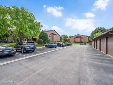 2228 Wharf Drive Woodridge IL 60517