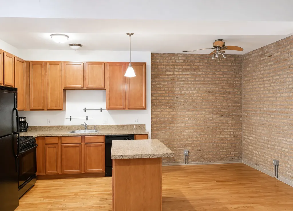 1649 West Pratt Boulevard Chicago IL 60626