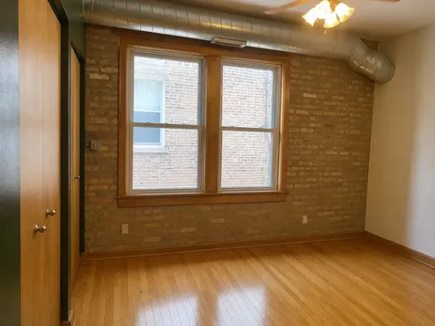 1649 West Pratt Boulevard Chicago IL 60626