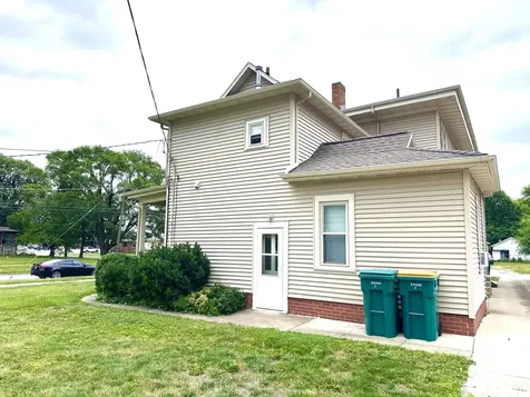 302 South Vermillion Street Streator IL 61364