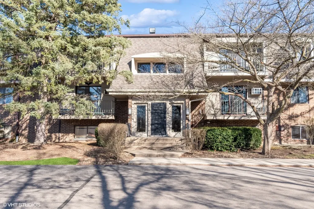 114 East Bailey Road Naperville IL 60565