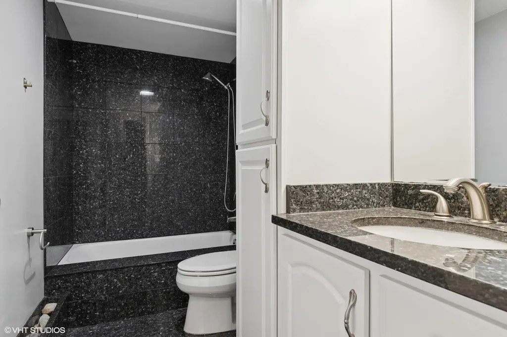114 East Bailey Road Naperville IL 60565