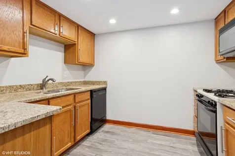 114 East Bailey Road Naperville IL 60565