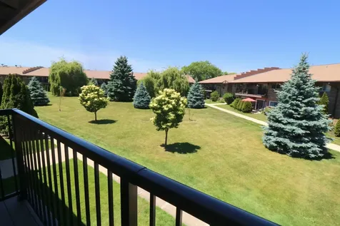 806 East Old Willow Road Prospect Heights IL 60070