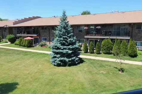 806 East Old Willow Road Prospect Heights IL 60070