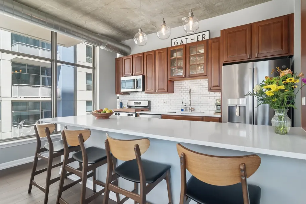 125 East 13th Street Chicago IL 60605
