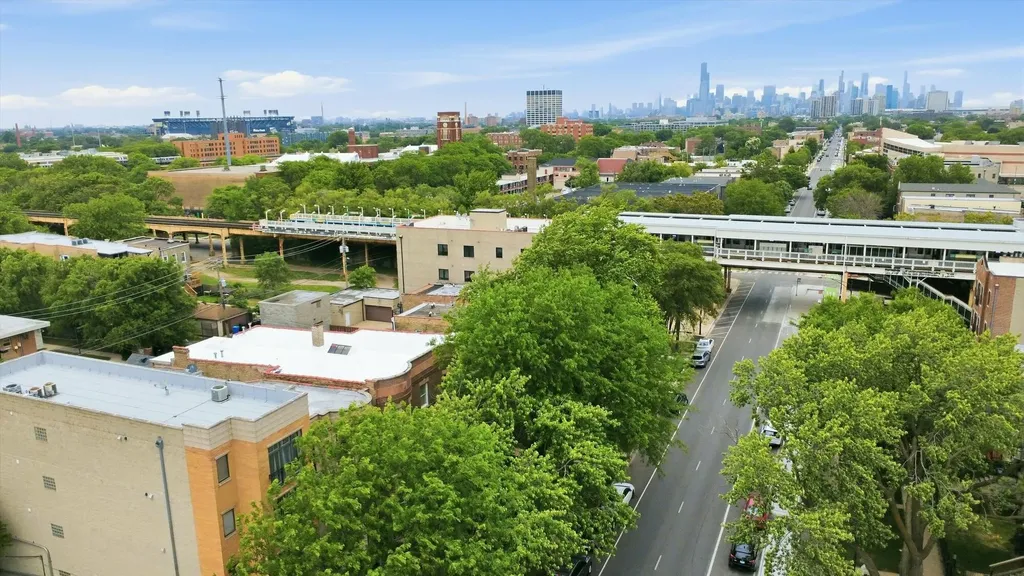 4030 South Indiana Avenue Chicago IL 60653