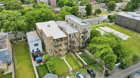 4030 South Indiana Avenue Chicago IL 60653