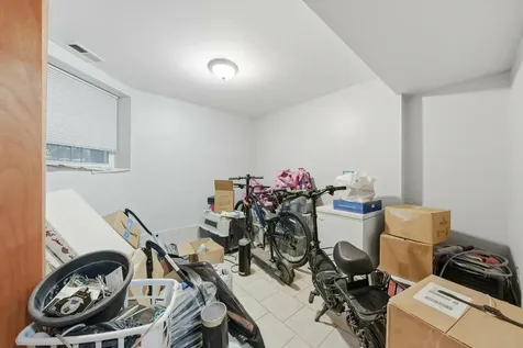 4030 South Indiana Avenue Chicago IL 60653