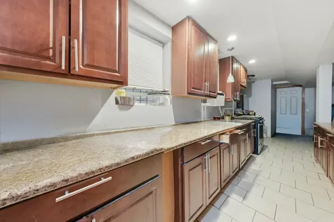 4030 South Indiana Avenue Chicago IL 60653