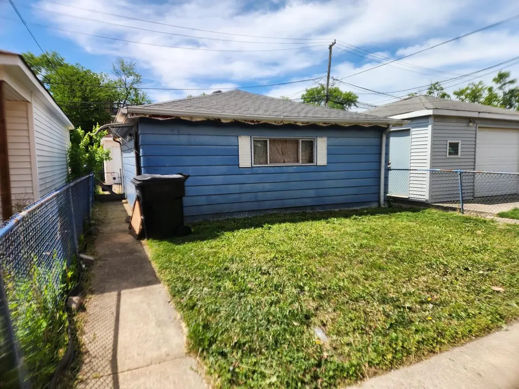 423 West 96th Place Chicago IL 60628