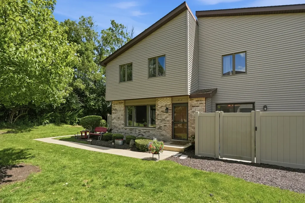 1014 Schoolgate Road New Lenox IL 60451