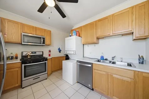 3707 West Cullom Avenue Chicago IL 60618