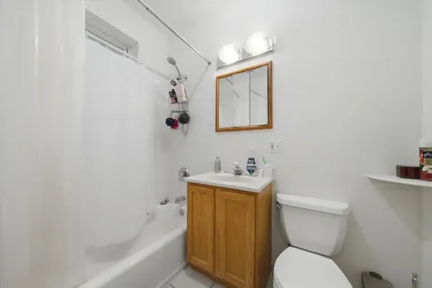 3707 West Cullom Avenue Chicago IL 60618