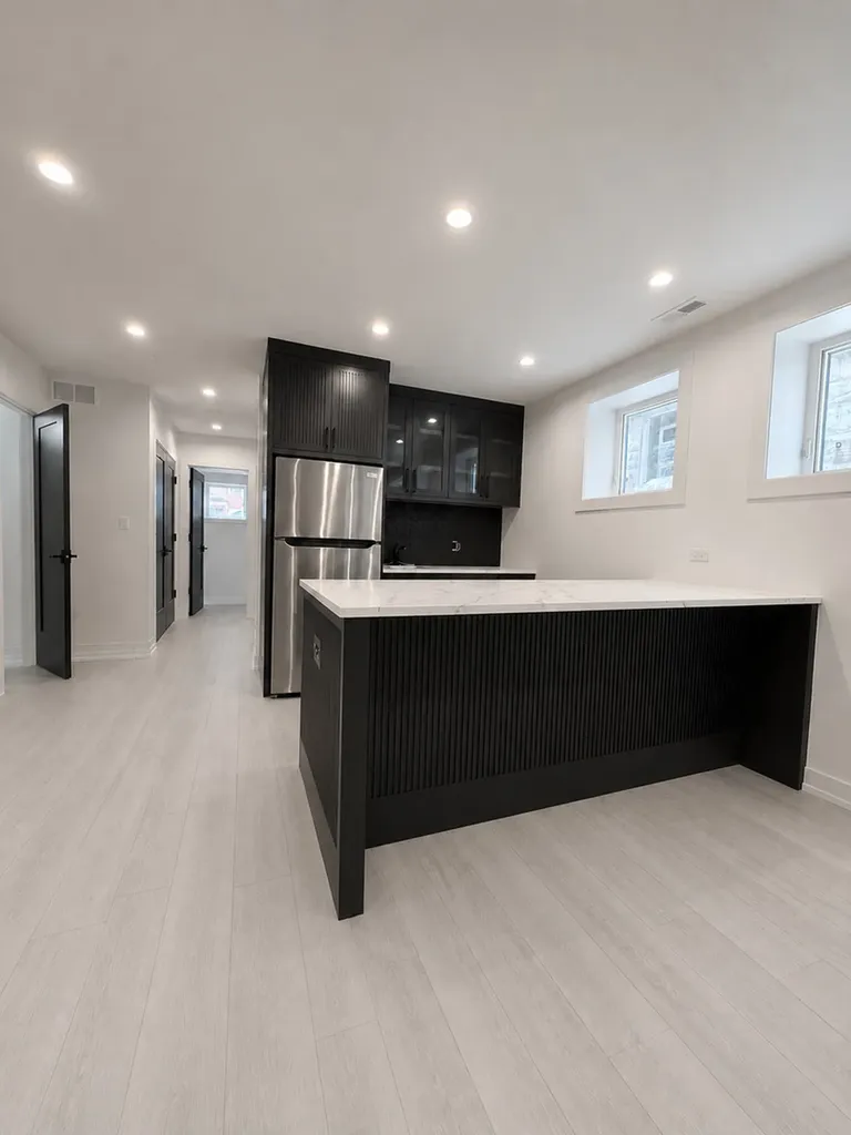 1830 North Saint Louis Avenue Chicago IL 60647