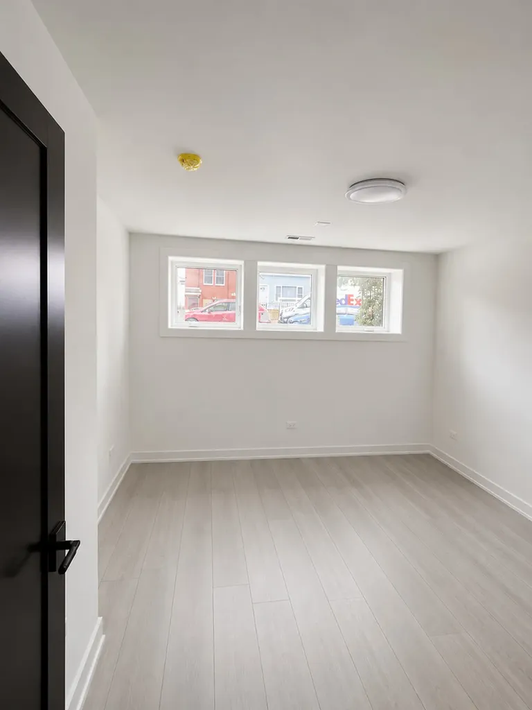 1830 North Saint Louis Avenue Chicago IL 60647