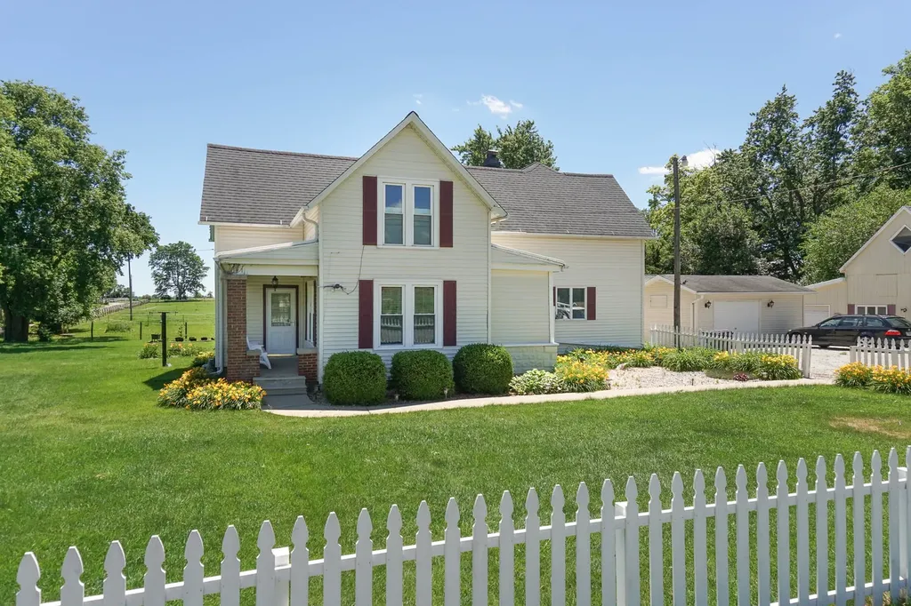 409 Woodrig Road Bloomington IL 61704