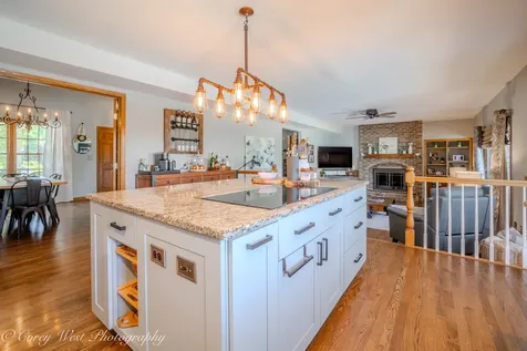 1545 Sunflower Drive Sycamore IL 60178
