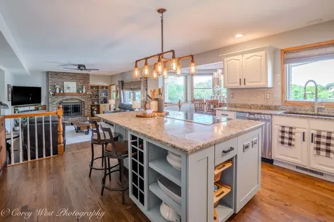 1545 Sunflower Drive Sycamore IL 60178