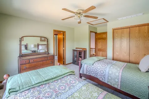 1545 Sunflower Drive Sycamore IL 60178