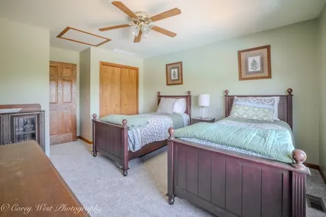 1545 Sunflower Drive Sycamore IL 60178