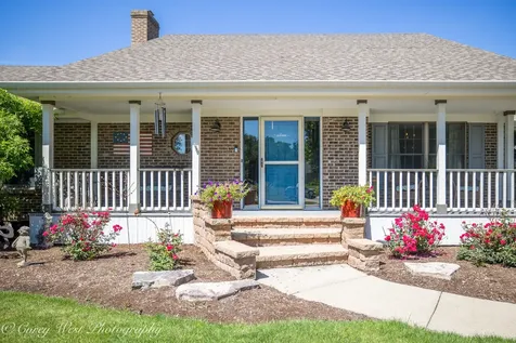 1545 Sunflower Drive Sycamore IL 60178