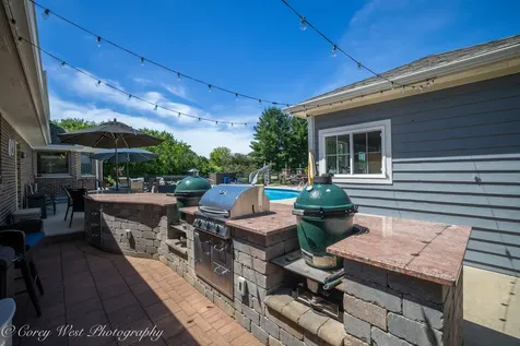 1545 Sunflower Drive Sycamore IL 60178