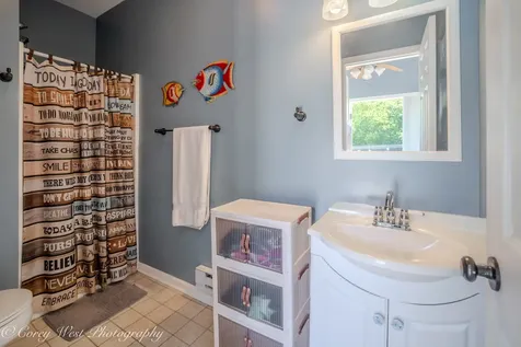 1545 Sunflower Drive Sycamore IL 60178