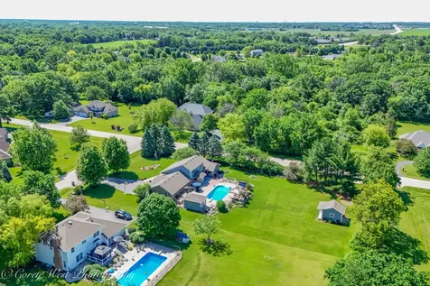 1545 Sunflower Drive Sycamore IL 60178