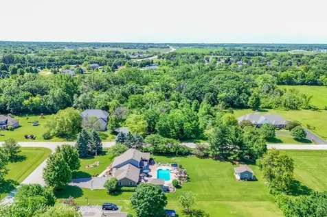 1545 Sunflower Drive Sycamore IL 60178