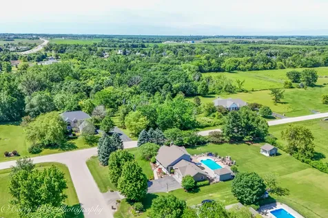 1545 Sunflower Drive Sycamore IL 60178