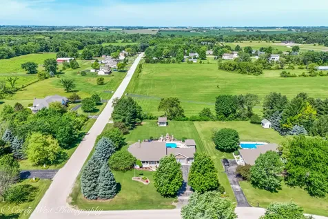 1545 Sunflower Drive Sycamore IL 60178