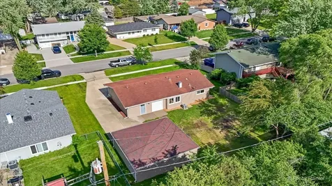 1420 Cooper Road Hoffman Estates IL 60169