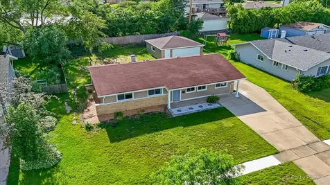 1420 Cooper Road Hoffman Estates IL 60169