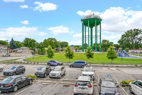 10430 Ridgeland Avenue Chicago Ridge IL 60415