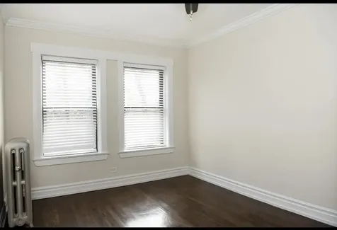 1056 West Lill Avenue Chicago IL 60614