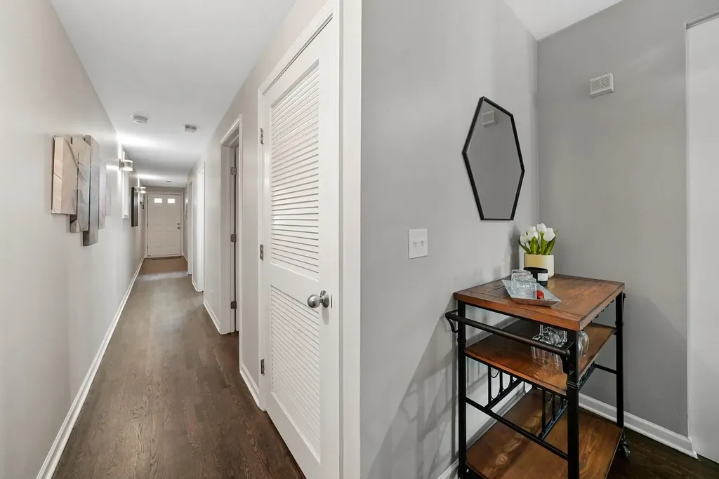 922 North Wood Street Chicago IL 60622