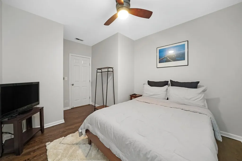922 North Wood Street Chicago IL 60622