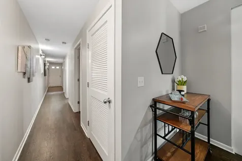 922 North Wood Street Chicago IL 60622