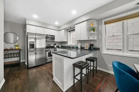 922 North Wood Street Chicago IL 60622