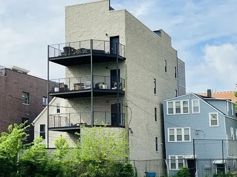 3253 North Elston Avenue Chicago IL 60618