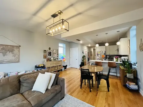 3253 North Elston Avenue Chicago IL 60618