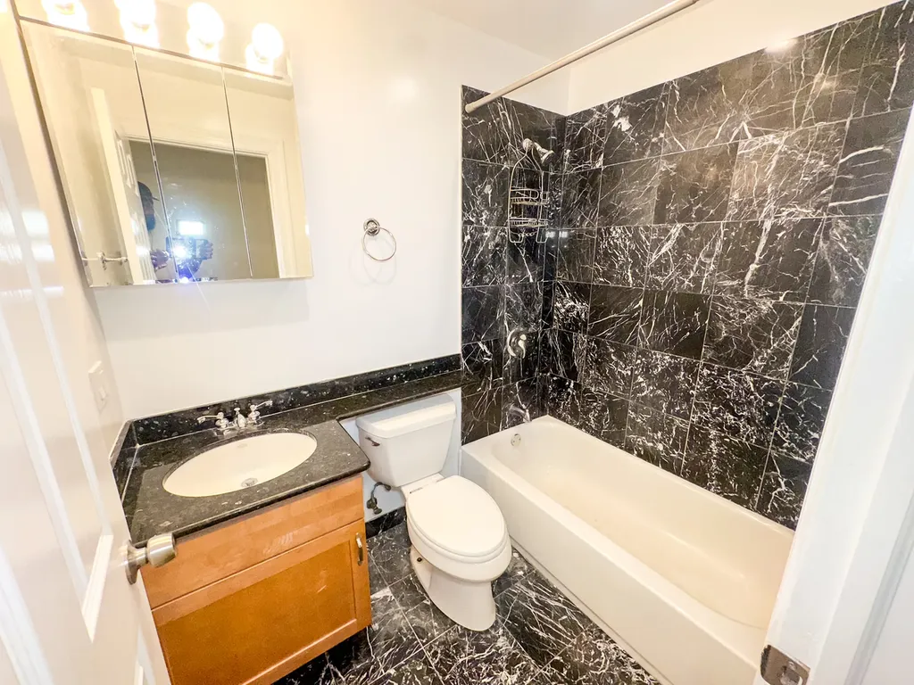 6324 South Kimbark Avenue Chicago IL 60637