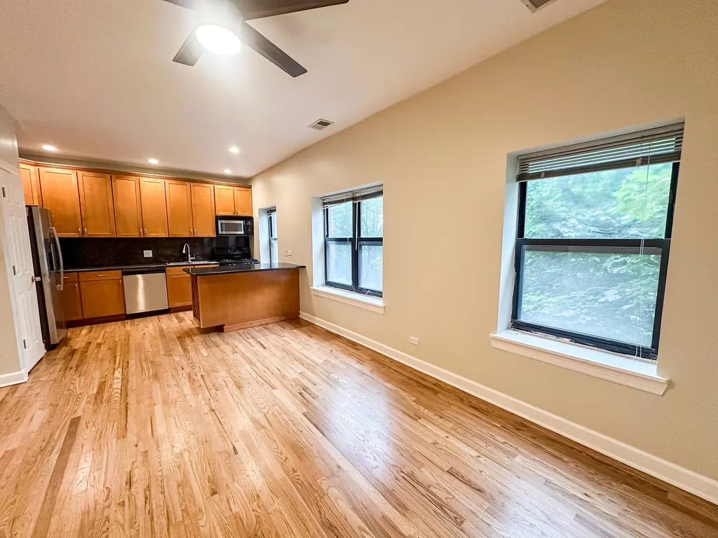 6324 South Kimbark Avenue Chicago IL 60637