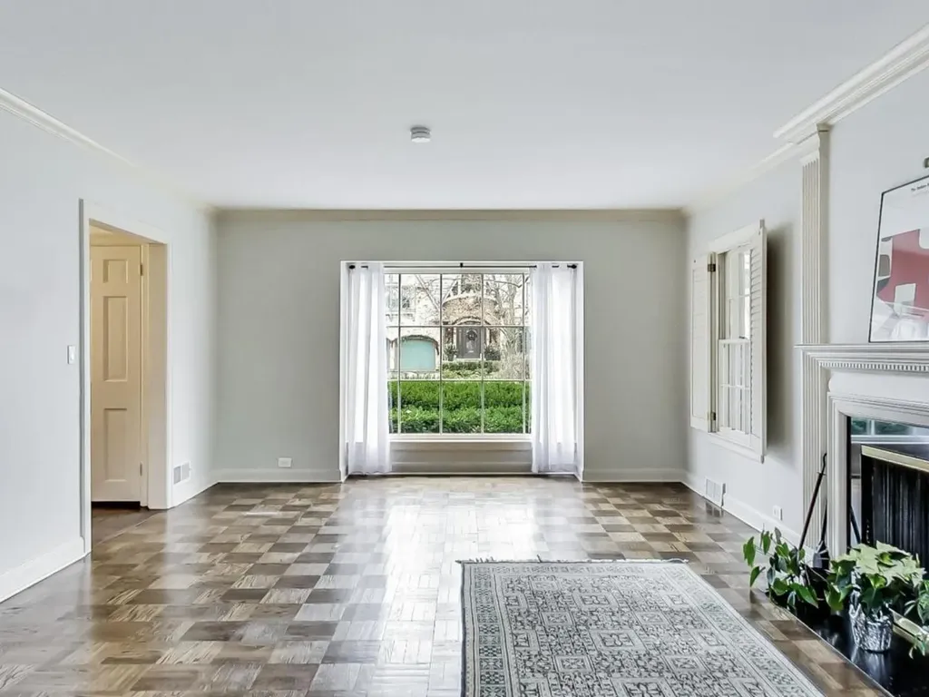 2929 Indianwood Road Wilmette IL 60091